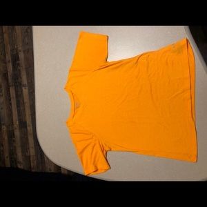 Women’s athletic top